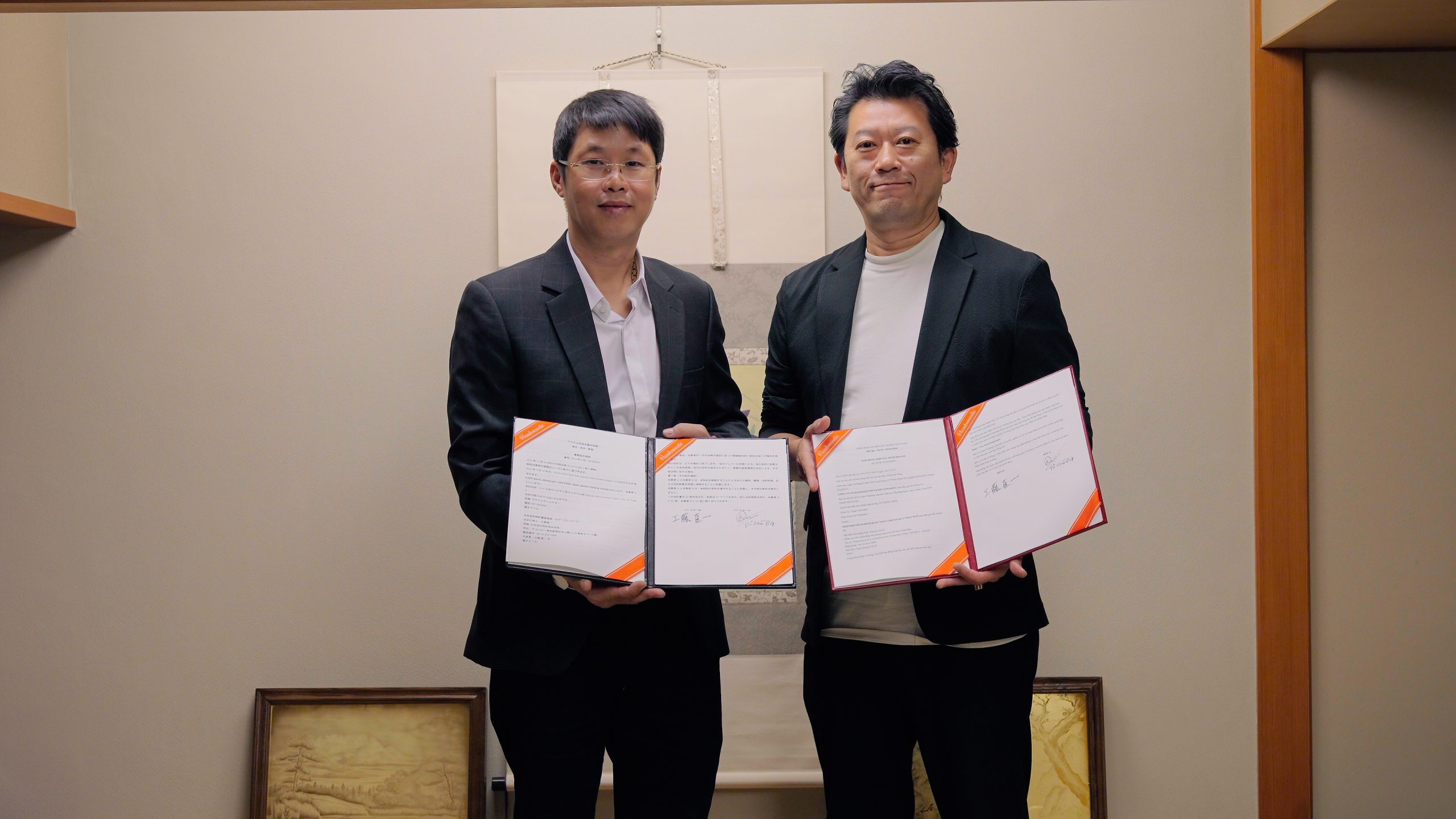 Master Thiên Hải mang tác phẩm Uniking ra thị trường quốc tế